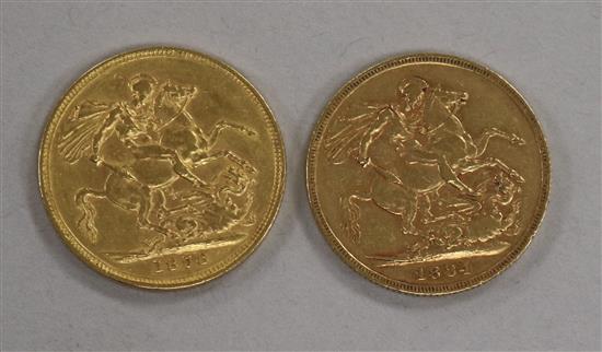 Two Victoria gold sovereigns, 15.95g gross